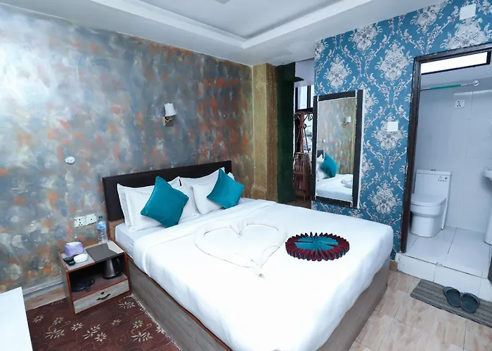 Hotel R Valley View And Family Restaurant Pvt Ltd 2*