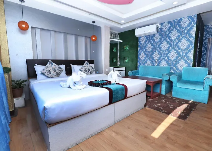R Valley View And Family Restaurant Pvt Ltd Hotel Kathmandu